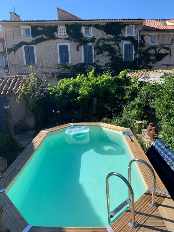 Chambres Et Table D'Hotes Au Brabo Mormoiron Luaran gambar