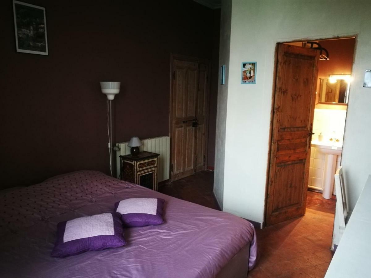 Chambres Et Table D'Hotes Au Brabo Mormoiron Luaran gambar